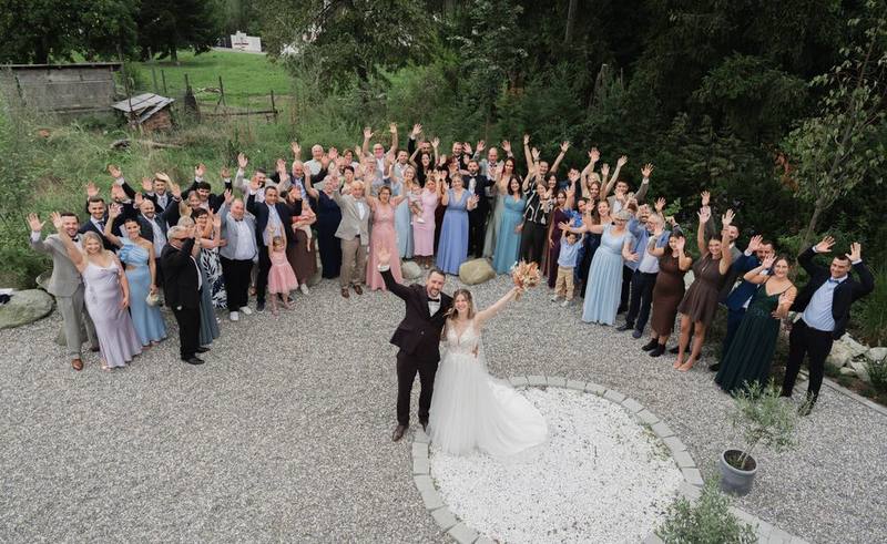 Gruppenbild mit allen Gästen